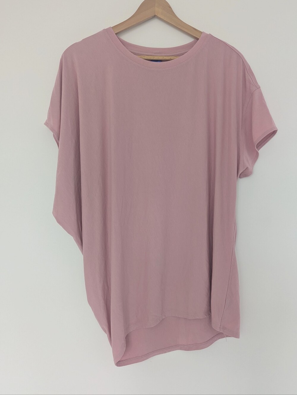 Kit and Ace Relaxed Asymmetric Tee - Dusty Rose